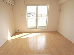 サニーレジデンス 201 2階1LDKのリビング/ダイニング