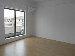 近鉄鈴鹿線 平田町駅 徒歩11分の賃貸アパート 2階2LDKのリビング/ダイニング