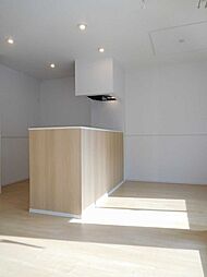 カーサ　ソレイユII 101 1階1LDKのリビング/ダイニング