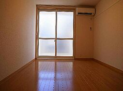 レオパレスアドバンス鶴見 1階1Kのリビング/ダイニング