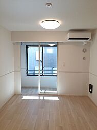 プロスペリタ 101 1階1LDKのリビング/ダイニング