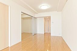 都営大江戸線 東中野駅 徒歩5分の賃貸マンション 30階2LDKのリビング/ダイニング