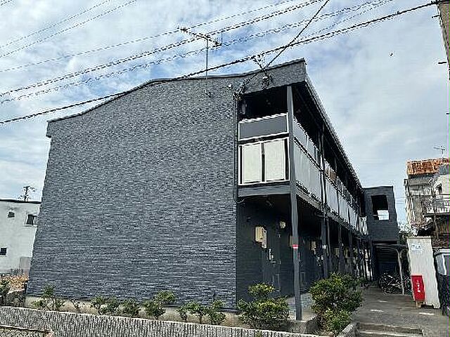 5 / 18