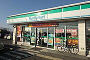【コンビニエンスストア】ファミリーマート各務原成清店まで1000ｍ
