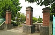 【小学校】成田市立三里塚小学校まで400ｍ