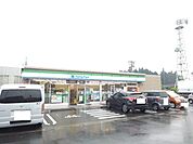 【コンビニエンスストア】ファミリーマート亀山野村店まで800ｍ