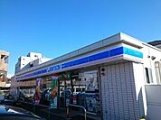 【コンビニエンスストア】ローソン片岡町一丁目店まで280ｍ