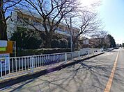 【小学校】館林市立第十小学校まで850ｍ