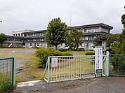 【小学校】渋川市立長尾小学校まで2400ｍ