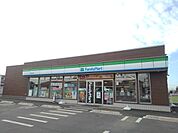 【コンビニエンスストア】ファミリーマート下妻下木戸店まで1300ｍ
