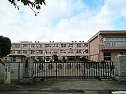 【小学校】藤岡市立第二小学校まで550ｍ