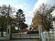 【小学校】藤岡市立第一小学校まで600ｍ