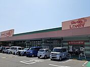 【スーパー】ぎゅーとら　ラブリー平田店まで70ｍ