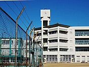 【小学校】日永小学校まで1400ｍ