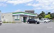 【コンビニエンスストア】ファミリーマート柏松ヶ崎店まで240ｍ
