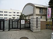 【小学校】牟呂小学校まで2400ｍ