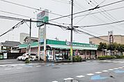 【ドラッグストア】ドラッグセイムス　深作店まで270ｍ
