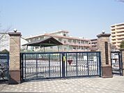 【小学校】仲本小学校まで249ｍ