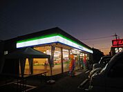 【コンビニエンスストア】ファミリーマート北柏台店まで655ｍ