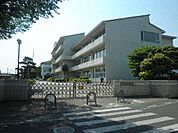 【小学校】泉が丘小学校まで500ｍ