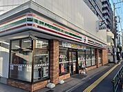 【コンビニエンスストア】セブンイレブン文京千石1丁目店まで111ｍ