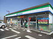 【コンビニエンスストア】ファミリーマート 安城藤井店まで300ｍ