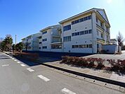 【小学校】館林市立第一小学校まで800ｍ
