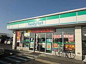 【コンビニエンスストア】ファミリーマート各務原成清店まで1300ｍ