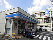 【コンビニエンスストア】ローソン 朝霞本町店まで720ｍ