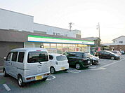 【コンビニエンスストア】ファミリーマート 岡崎鴨田本町まで250ｍ