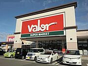 【スーパー】バロー関ひがし店まで1600ｍ