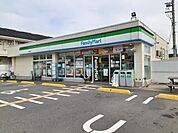 【コンビニエンスストア】ファミリーマート 城陽樋尻店まで550ｍ