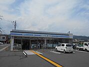 【コンビニエンスストア】ローソン嵯峨釈迦堂門前店まで247ｍ