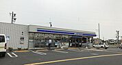 【コンビニエンスストア】ローソン鎌塚北店まで700ｍ