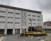 【市役所・区役所】伊勢崎市役所まで800ｍ