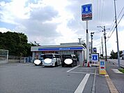【コンビニエンスストア】ローソン石川曙3丁目店まで600ｍ