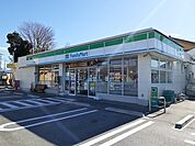 【コンビニエンスストア】ファミリーマート小瀬公園通り店まで200ｍ