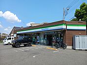 【コンビニエンスストア】ファミリーマートまで450ｍ