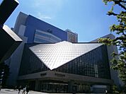 東京芸術劇場まで1100ｍ