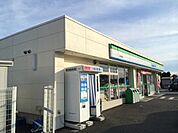 【コンビニエンスストア】ファミリーマート上尾瓦葺店まで780ｍ