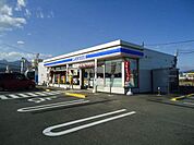 【コンビニエンスストア】ローソン吉岡漆原店まで1000ｍ