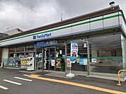 【コンビニエンスストア】ファミリーマート 久我石原町店まで75ｍ