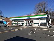 【コンビニエンスストア】ファミリーマート　埼玉大学南店まで700ｍ
