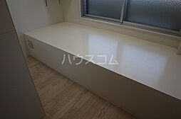 ウエストインパート10 114 1階ワンルームのリビング/ダイニング