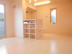 サニーフラット 202 2階2LDKのリビング/ダイニング