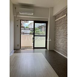 シーズンコート瀬戸 106 1階1Kのリビング/ダイニング