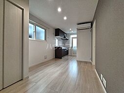 カリーノ田柄 201 2階1LDKのリビング/ダイニング