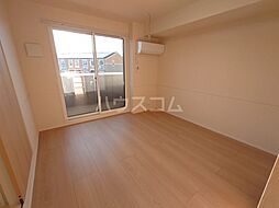 ヒルズ国母 202 2階1LDKのリビング/ダイニング