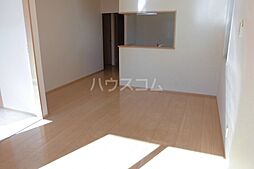 パレス．ボナール211　A 102 1階3LDKのリビング/ダイニング