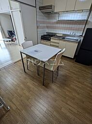 コーラルトップ 4階1DKのリビング/ダイニング